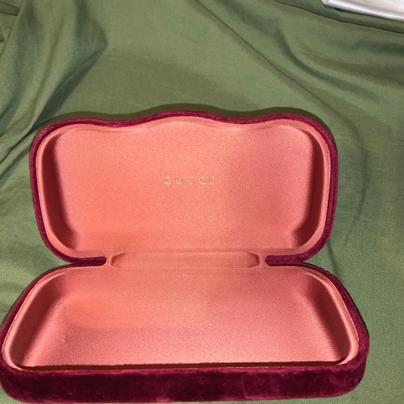 Gucci Glasses - Picture 8 of 9